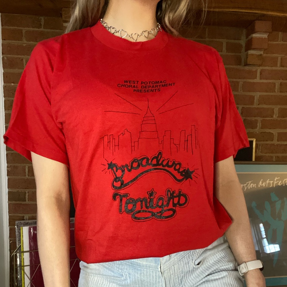 Vintage 80s Broadway Tonight West Potomac Choral Department Cityscape Tee - Picture 2 of 16